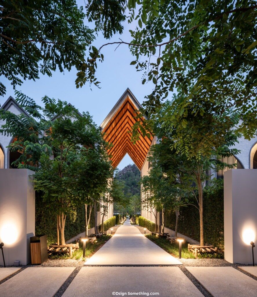 Ngon ngu noi that: Su huyen bi va Sang trong (The Inner Mystery)